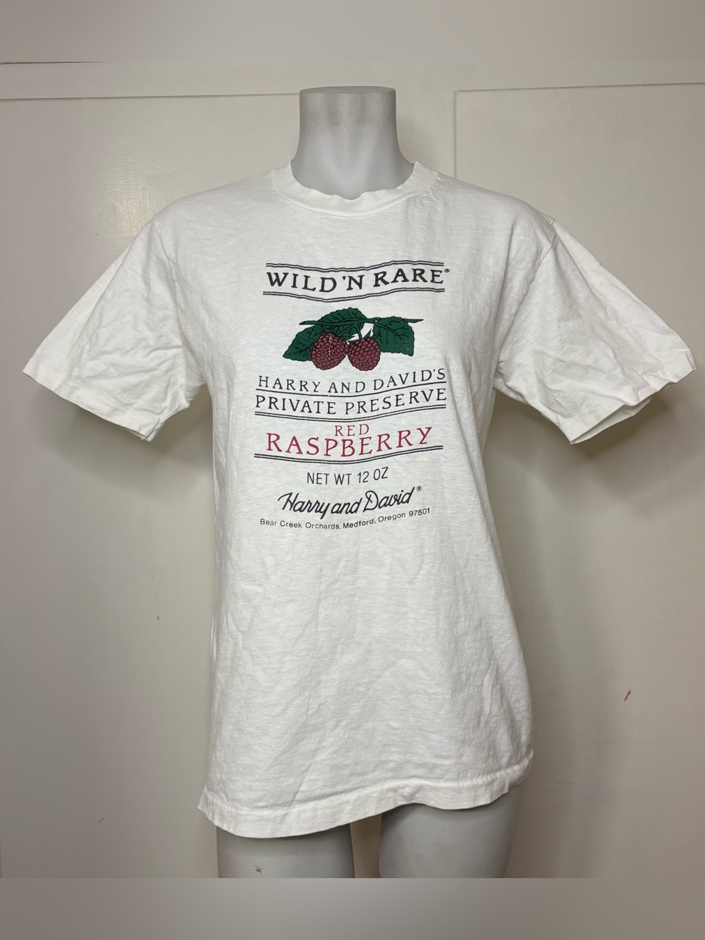 Vintage 90s Harry and David’s Private Preserve Raspberry Jam Graphic T shirt